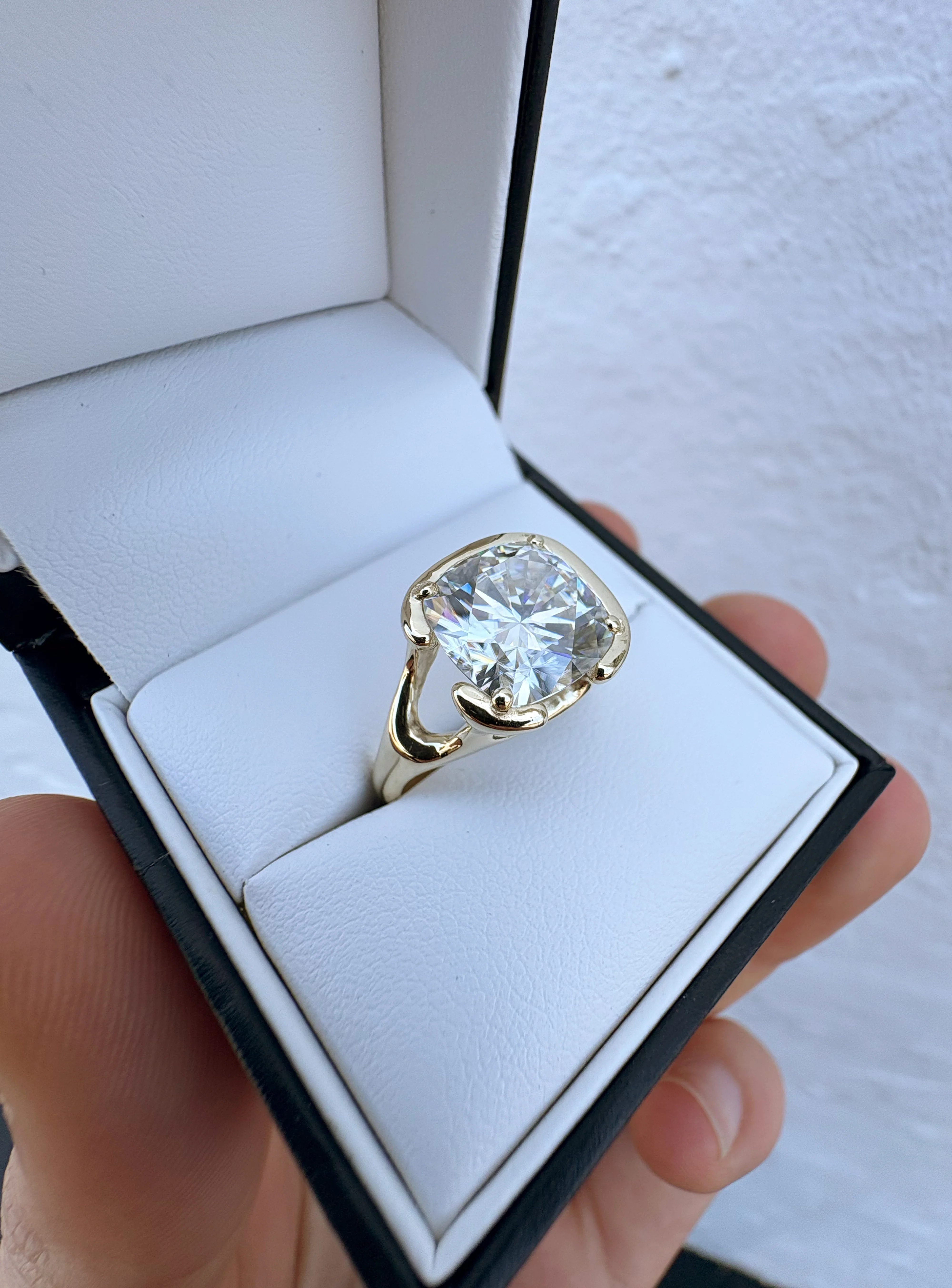 Open Air Ring Gold - Image 8