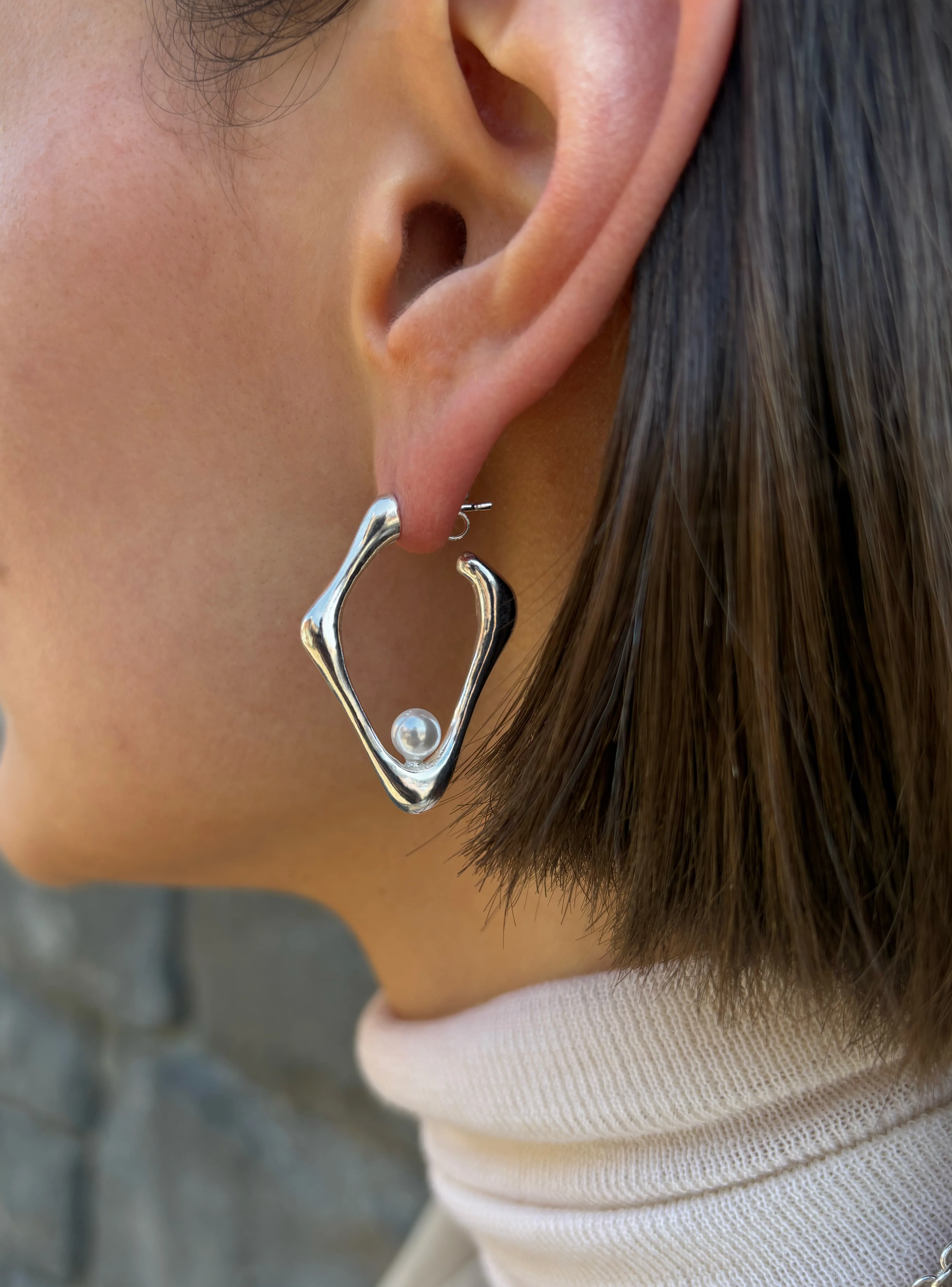 Oyster Earrings (Pair) - Image 2