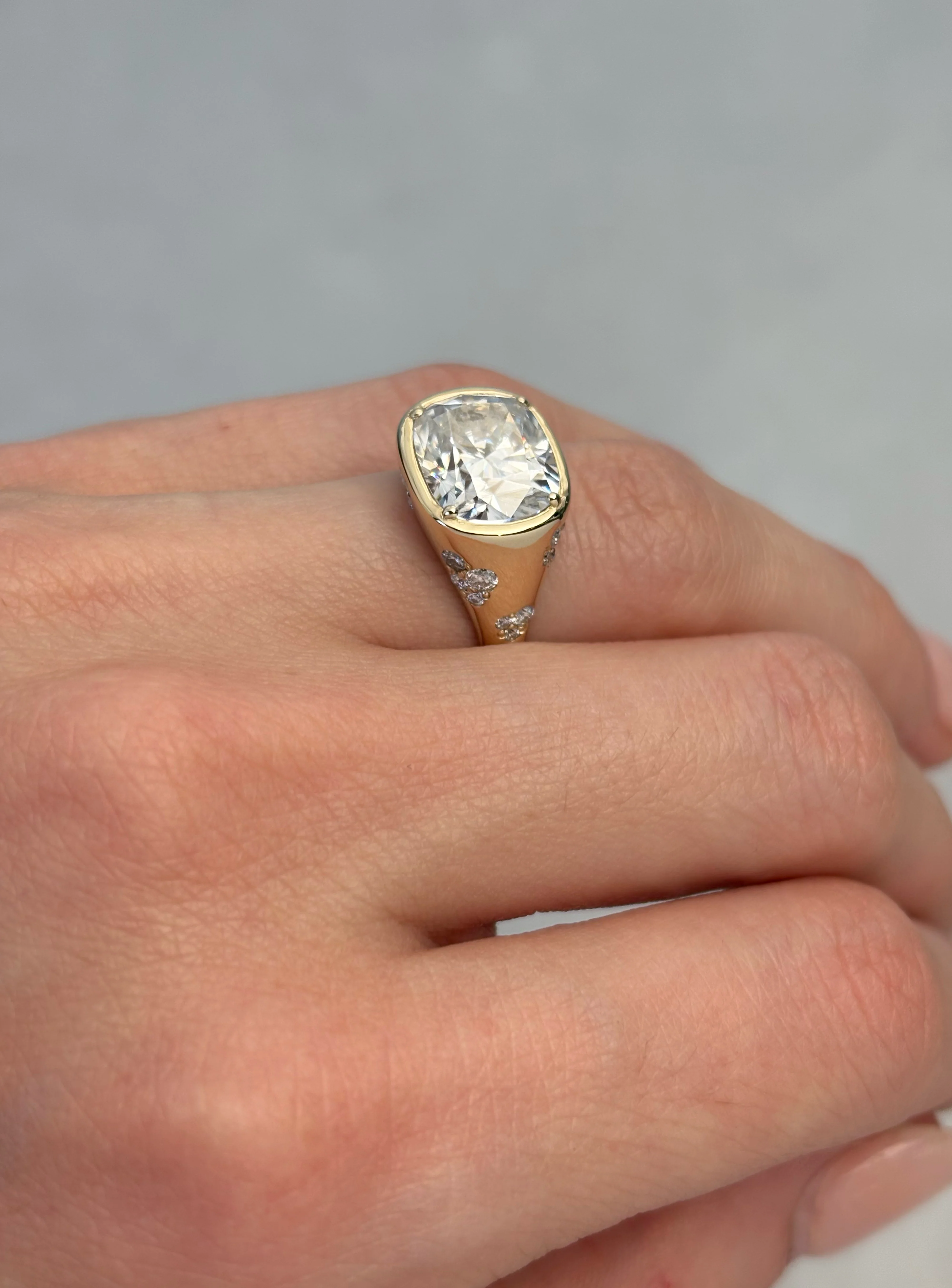 Pave Cushion Ring - Image 8