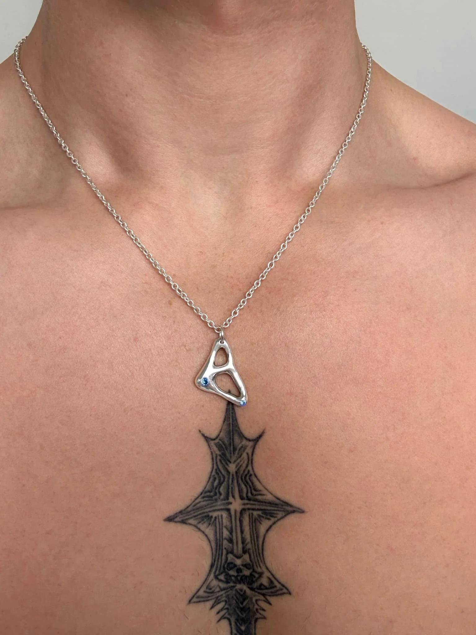 Small Y-Plane Pendant - Image 4